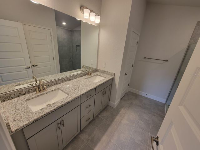 2170 NW 23RD LOOP, Ocala, FL 34475