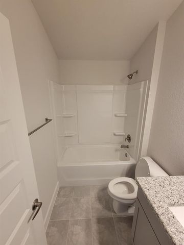 2170 NW 23RD LOOP, Ocala, FL 34475