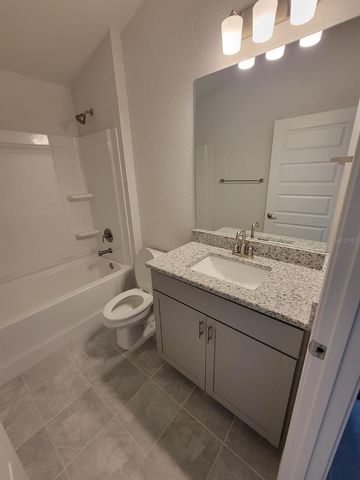 2170 NW 23RD LOOP, Ocala, FL 34475