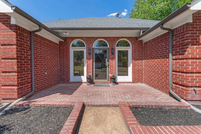 766 VIVIAN LEIGH CV, Collierville, TN 38017