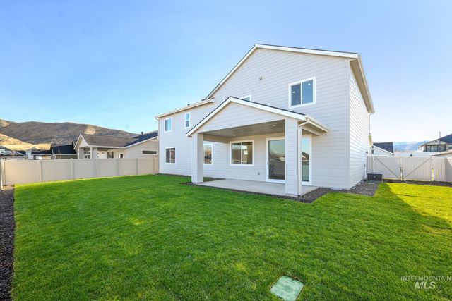 4656 E Coldwater Dr, Nampa, ID 83687