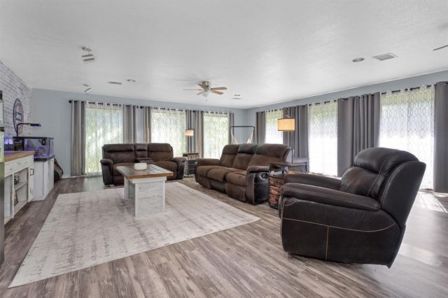 1708 League Line Road, Conroe, TX 77304