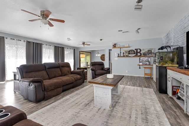 1708 League Line Road, Conroe, TX 77304