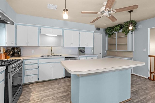 1708 League Line Road, Conroe, TX 77304