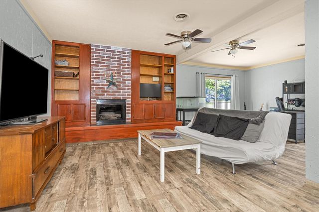 1708 League Line Road, Conroe, TX 77304