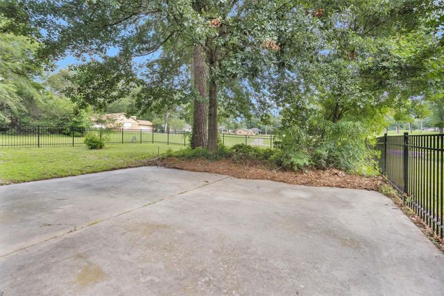 1708 League Line Road, Conroe, TX 77304