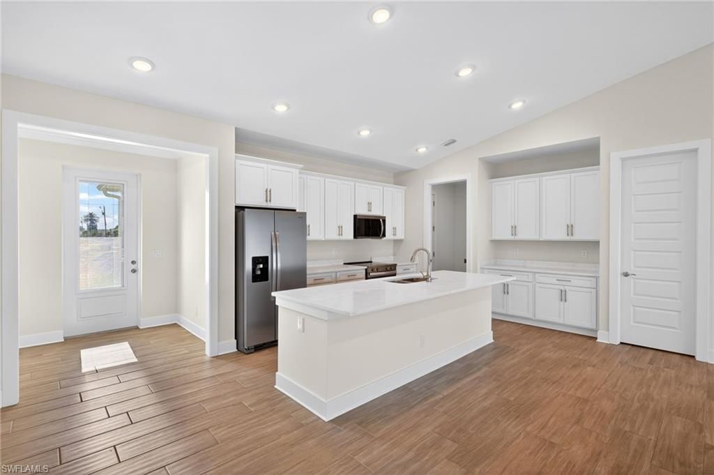 Image 8 of property listing at 1030 SW 15th AVE, Cape Coral, FL 33991