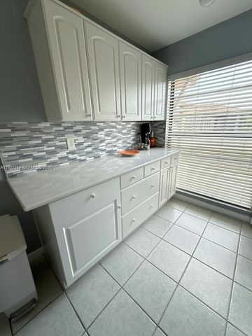 6720 Moonlit Drive, Delray Beach, FL 33446