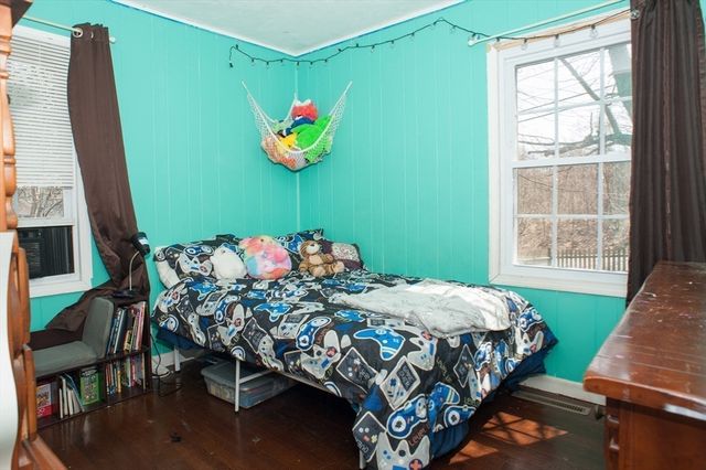 59 Carney St, Uxbridge, MA 01569