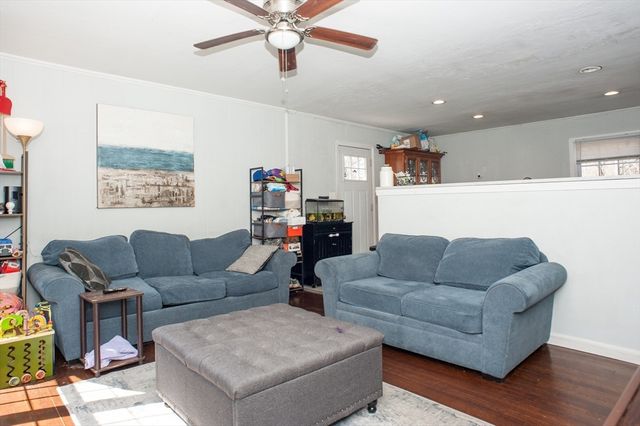 59 Carney St, Uxbridge, MA 01569