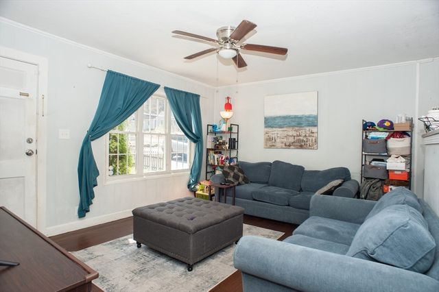 59 Carney St, Uxbridge, MA 01569