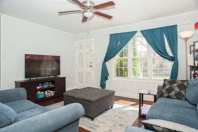 59 Carney St, Uxbridge, MA 01569