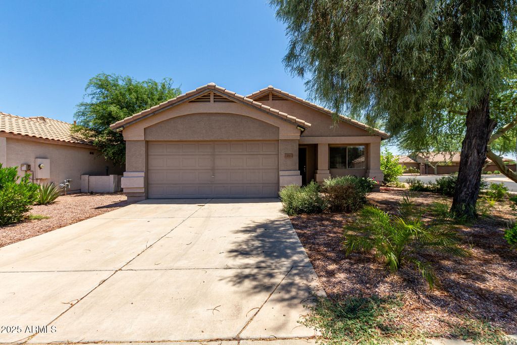 13861 W ELM Street, Surprise, AZ 85374
