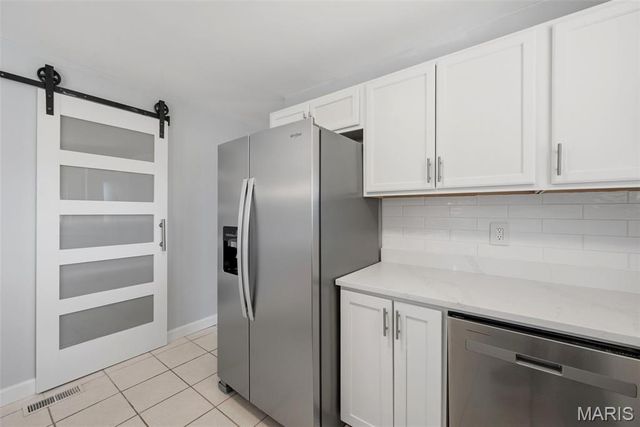 715 Westbridge Drive, St Peters, MO 63376
