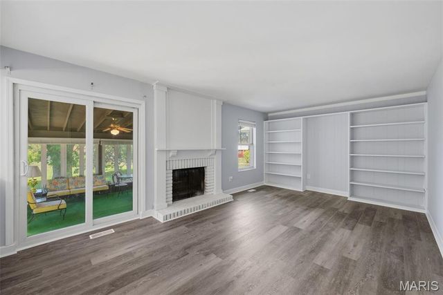 715 Westbridge Drive, St Peters, MO 63376