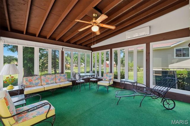 715 Westbridge Drive, St Peters, MO 63376