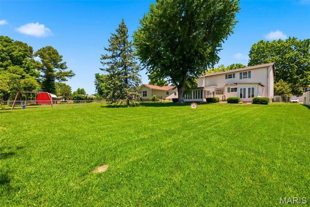 715 Westbridge Drive, St Peters, MO 63376