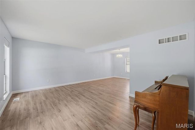 715 Westbridge Drive, St Peters, MO 63376