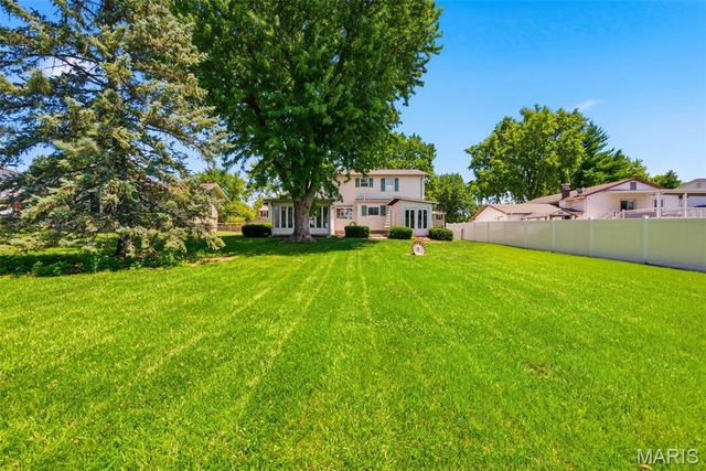 715 Westbridge Drive, St Peters, MO 63376