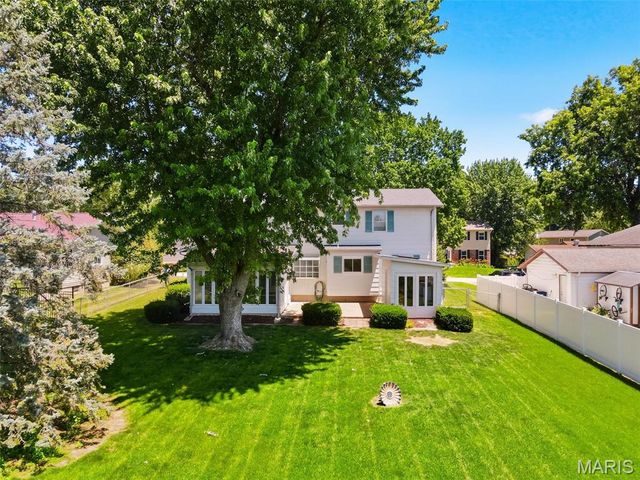 715 Westbridge Drive, St Peters, MO 63376
