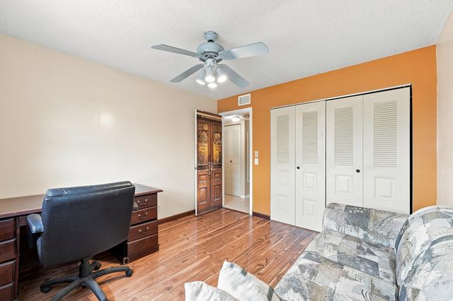 9200 SW 3RD Street 111, Boca Raton, FL 33428
