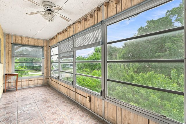 9200 SW 3RD Street 111, Boca Raton, FL 33428