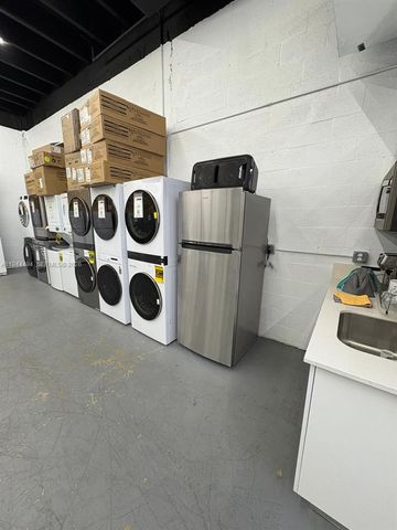 Appliances Sales Store, Miami, FL 33176