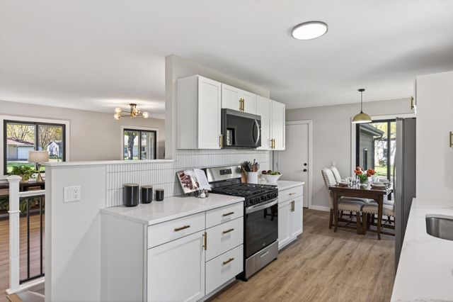 5530 Joyce Street, Maple Plain, MN 55359