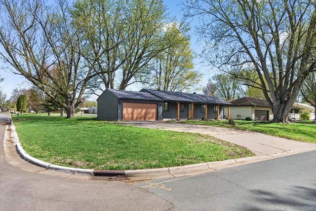 5530 Joyce Street, Maple Plain, MN 55359