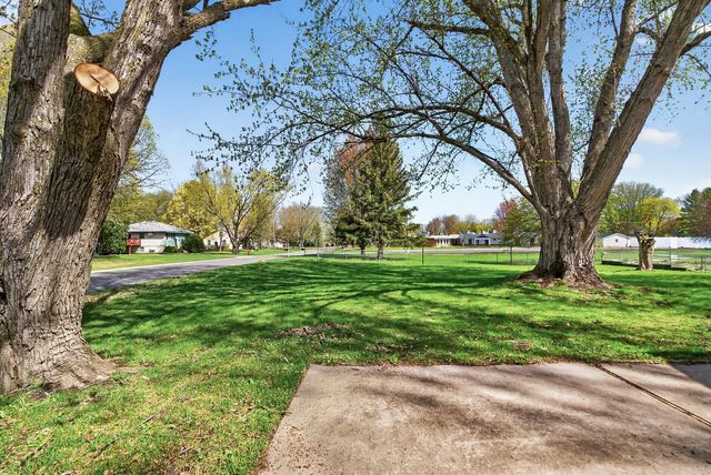 5530 Joyce Street, Maple Plain, MN 55359
