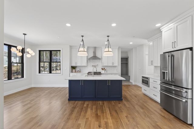 8 Carmel Road, Pelham, NH 03076