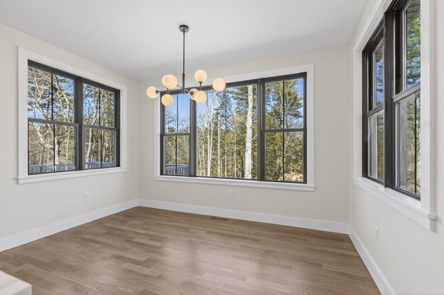 8 Carmel Road, Pelham, NH 03076