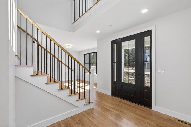 8 Carmel Road, Pelham, NH 03076