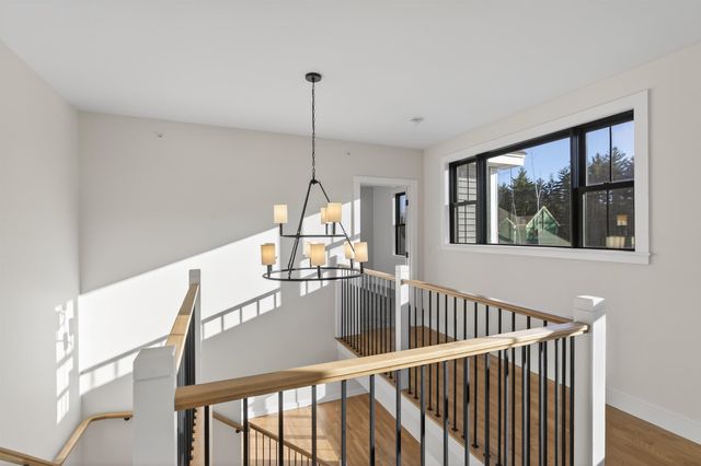 8 Carmel Road, Pelham, NH 03076