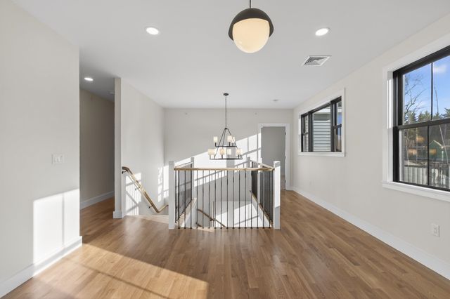 8 Carmel Road, Pelham, NH 03076