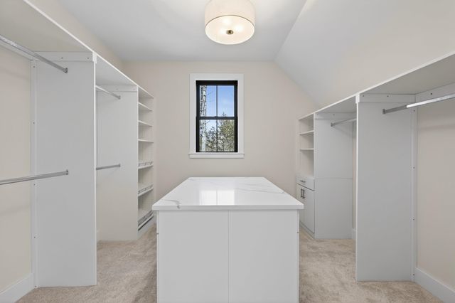 8 Carmel Road, Pelham, NH 03076