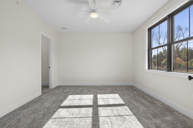 8 Carmel Road, Pelham, NH 03076