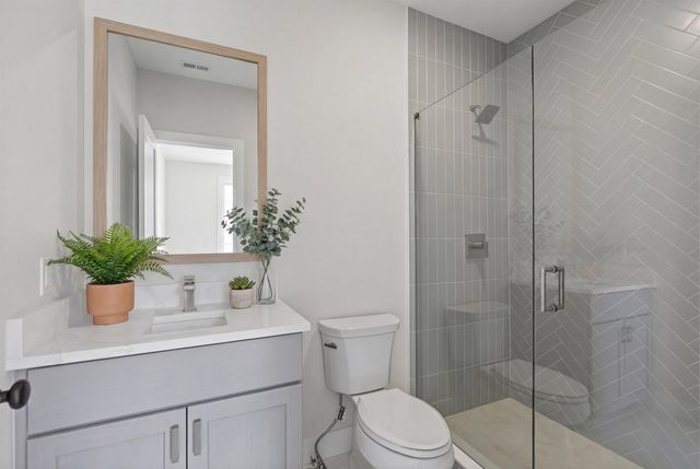 8 Carmel Road, Pelham, NH 03076