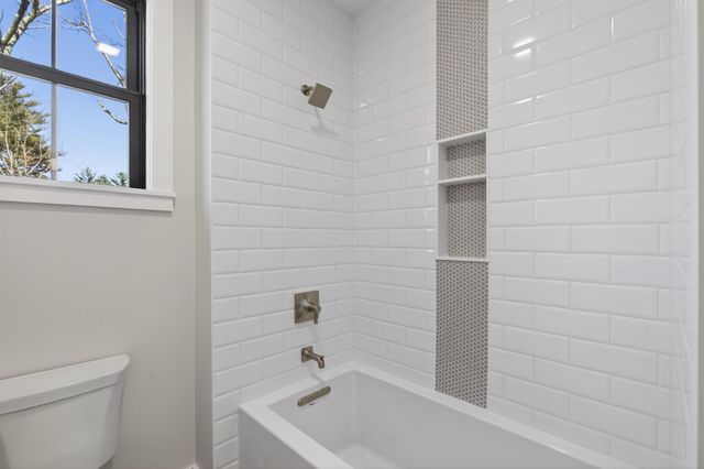 8 Carmel Road, Pelham, NH 03076