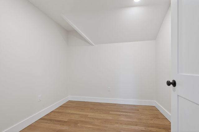 8 Carmel Road, Pelham, NH 03076