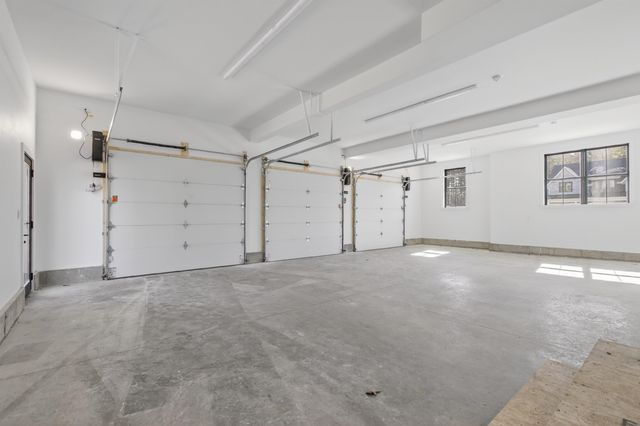 8 Carmel Road, Pelham, NH 03076