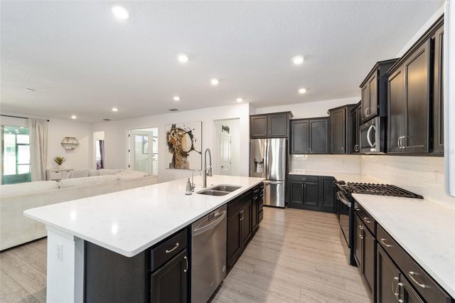 7233 SW 64TH STREET ROAD, Ocala, FL 34476