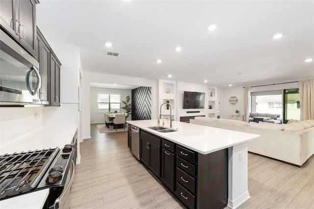 7233 SW 64TH STREET ROAD, Ocala, FL 34476