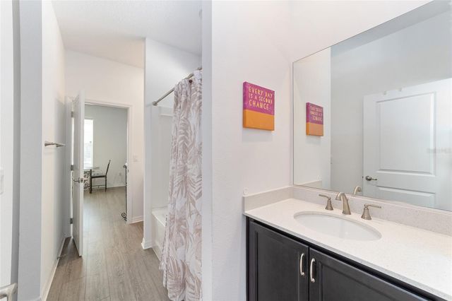 7233 SW 64TH STREET ROAD, Ocala, FL 34476