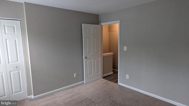 1875 TIGER LILY CIR, Woodbridge, VA 22192