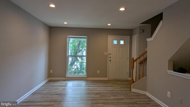 1875 TIGER LILY CIR, Woodbridge, VA 22192