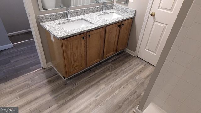 1875 TIGER LILY CIR, Woodbridge, VA 22192