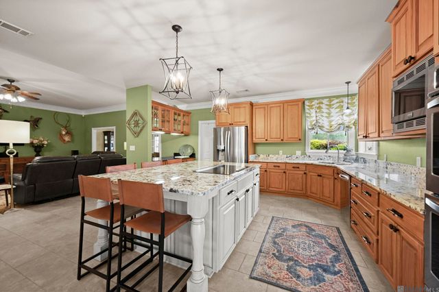 4011 Balmoral Dr, Jackson, LA 70748