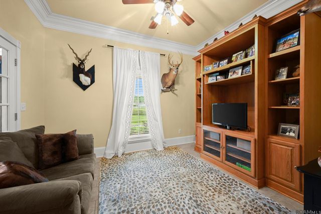 4011 Balmoral Dr, Jackson, LA 70748