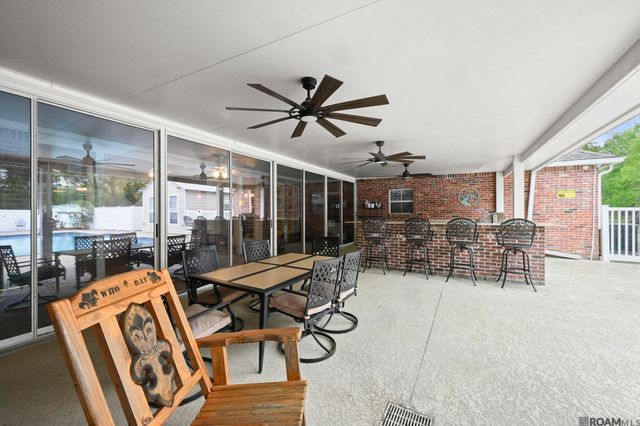 4011 Balmoral Dr, Jackson, LA 70748